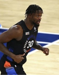  尼克斯时隔十年重返季后赛次轮  