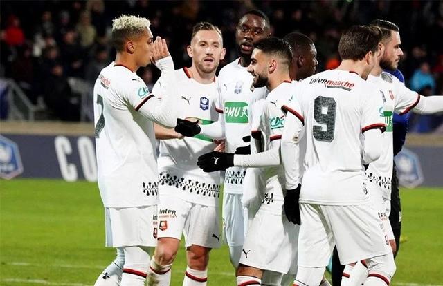  法甲黑马昂热爆冷逼平巴黎，防线表现惊艳  